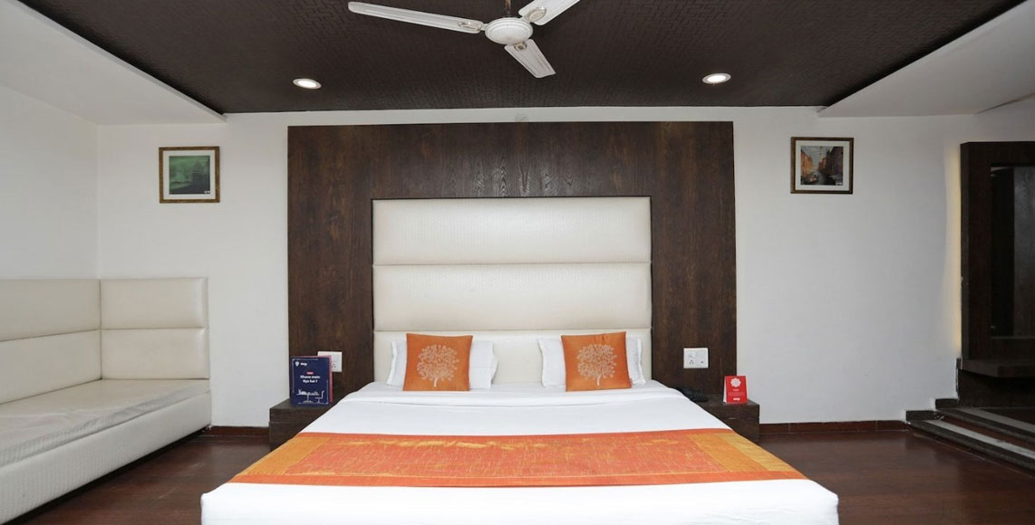 HOTEL GAGAN PLAZA SUPERIOR ROOM