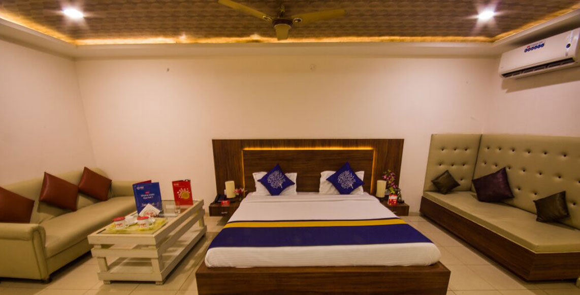 HOTEL GAGAN PLAZA SUITE ROOM