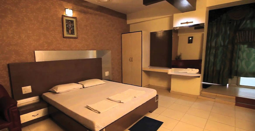 HOTEL GAGAN PLAZA SUITE ROOM